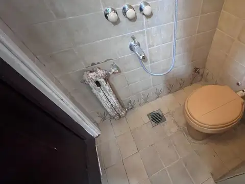 Venta Casa 7 ambientes en Lote Zonificación R1