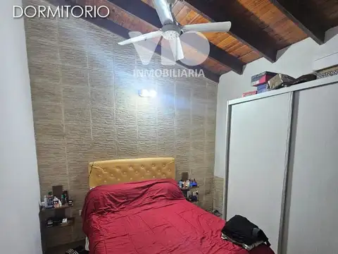 Casa 5 ambientes con 2 baños