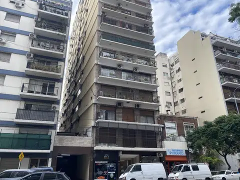 LUIS MARIA CAMPOS al 1200 y FEDERICO LACROZE