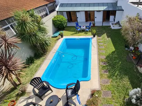 Casa 5 ambientes con 3 baños