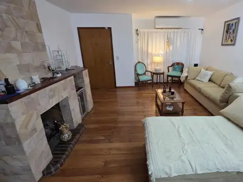 Casa en Venta en Quilmes, USD 220.000