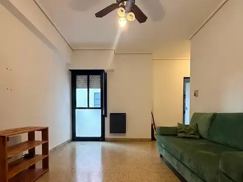Departamento en Alquiler en Parque Patricios, $ 700.000