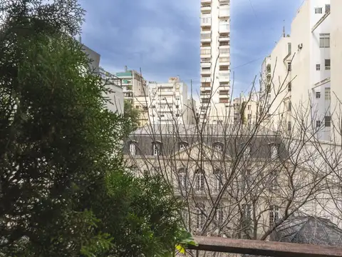 Montevideo 1600, Piso 5