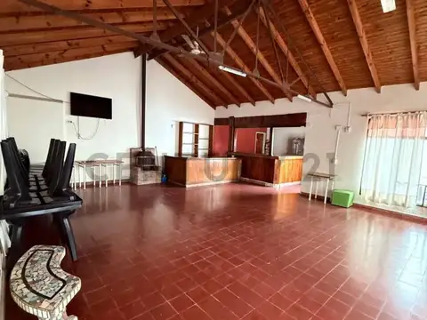 CASA EN VENTA EN ABASTO EN BARRIO CERRADO