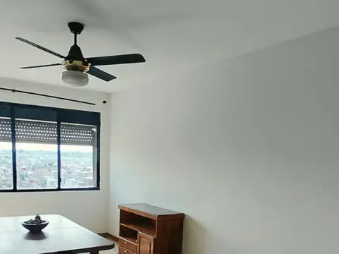 Departamento en Alquiler en Parque Avellaneda, $ 800.000