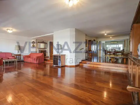 Avenida Rivadavia 5900
