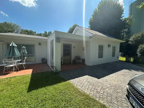 Casa en Alquiler de 3 dormitorios