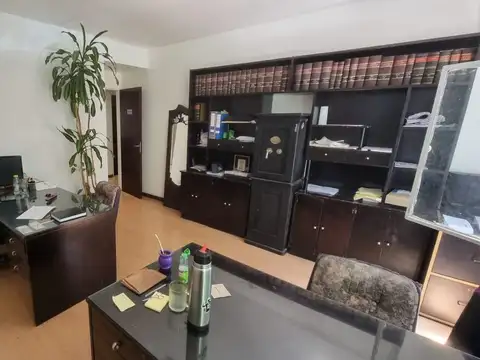 Oficina en Venta 61 años