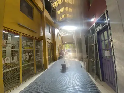 Local en Venta 40 años