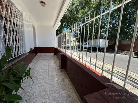 Casa en Venta en Villa Adelina, USD 170.000