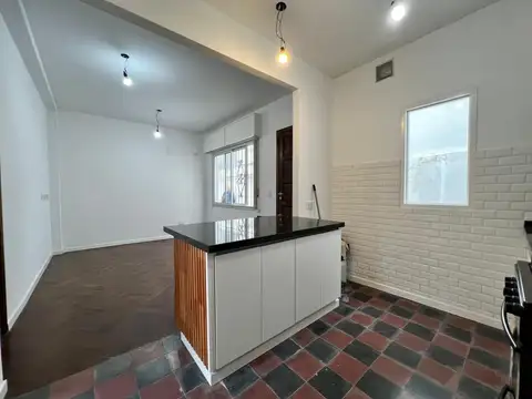 Depto Tipo Casa en Alquiler en Olivos, $ 800.000