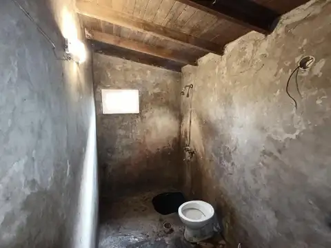 Casa 3 ambientes con 1 baño
