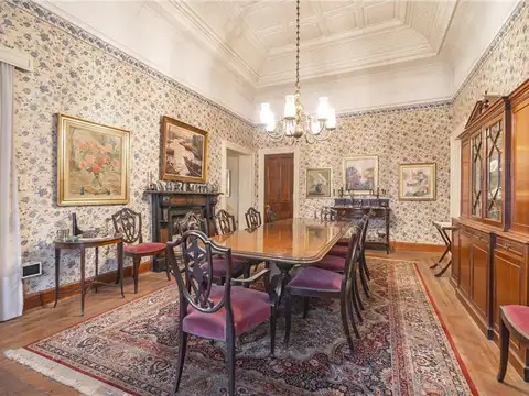 Av. Fernandez  al 300