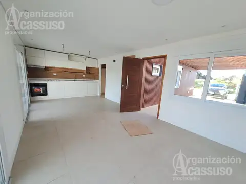 Casa 3 ambientes con 1 baño