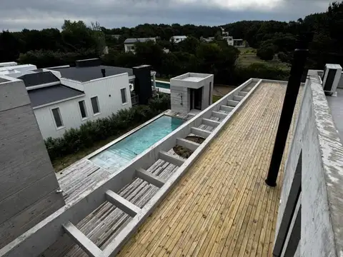 Casa en Alquiler Temporal con 2 cocheras