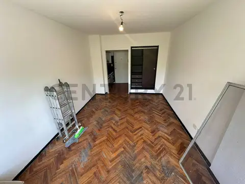 Av LIBERTADOR 1300, Piso 4