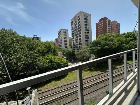 VENTA DEPRATAMENTO MONOAMBIENTE - Vicente López - Sobre Av. Libertador a 20 cuadras de Gral Paz