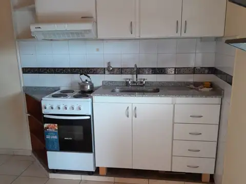 Depto Tipo Casa en Alquiler en Villa Bonich, $ 470.000