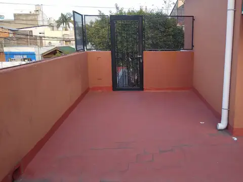 Lopez y Planes 5100, Piso 1