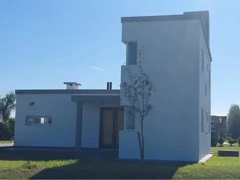 Casa 4 dorm. Haras de Funes