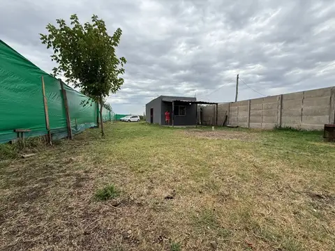 Casa 2 ambientes con 1 baño