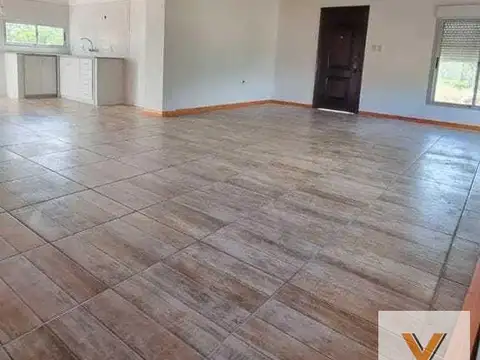 Casa 4 ambientes con 1 baño
