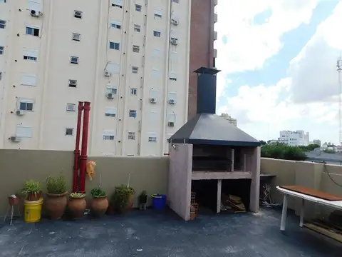 Depto Tipo Casa en Venta 90 años