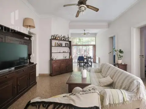 Depto Tipo Casa en Venta con 1 cocheras