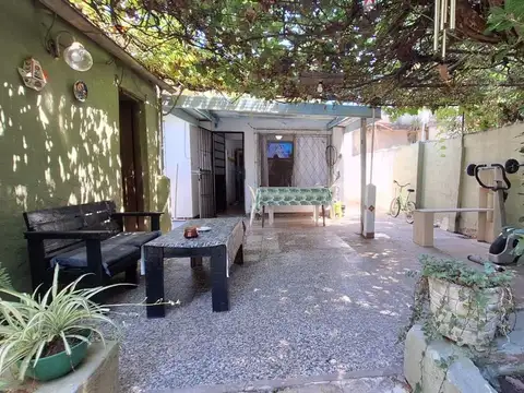 CASA 4 AMB CON JARDÍN Y COCHERA. LOTE 374
