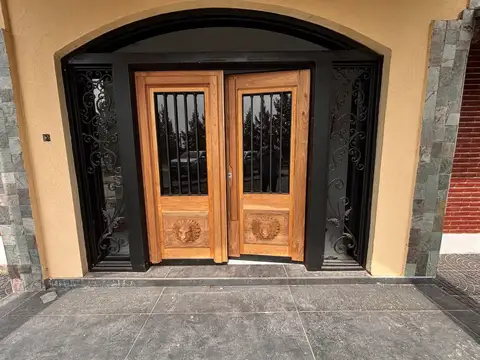 Casa en Venta en San Vicente, USD 2.100.000