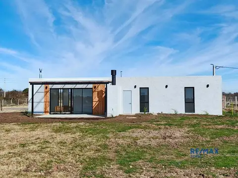 Venta casa 3 dormitorios en Las Acacias Exaltación