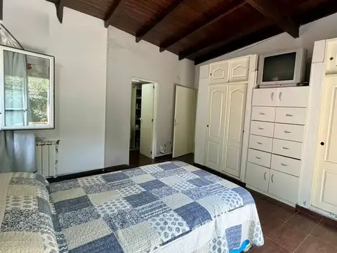 Casa en venta 6 ambientes  San Bernardo
