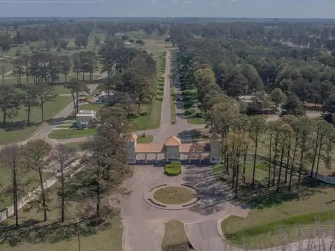 Terreno en Venta en Los Pinares Country Club, USD 40.000