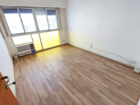 Oficina en Alquiler al Oeste