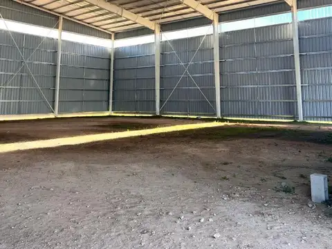 Galpon en Alquiler 35  mts Fondo