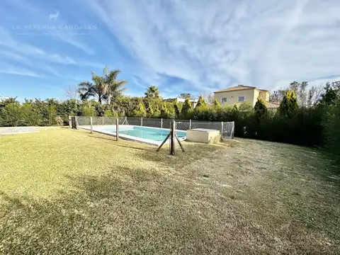 Casa 5 ambientes con 3 baños