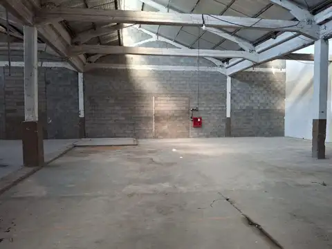 Alquiler Nave Industrial 656m2 en parque industrial privado