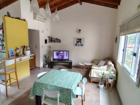 Depto Tipo Casa en Venta de 2 dormitorios