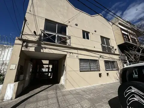 Venta 2 amb al frente zona San Juan