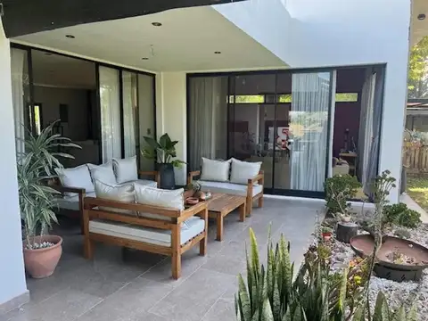 Casa en Alquiler de 2 dormitorios