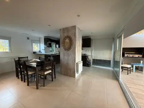 Casa de 4 ambientes en Barrio Privado Arenas del Sur