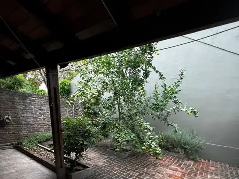 Casa 3 ambientes con 2 baños