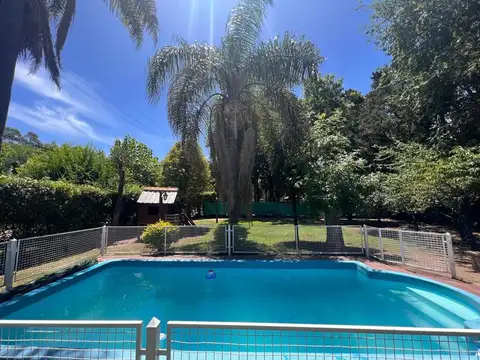 Quinta en Venta con 4 cocheras