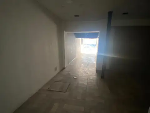 Local en Alquiler en Centro / Microcentro, $ 3.400.000