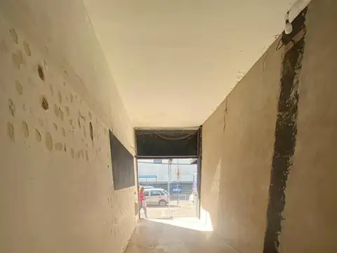 Local en Alquiler en Centro / Microcentro, $ 3.400.000