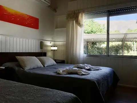 Hotel 12 hab. 2*