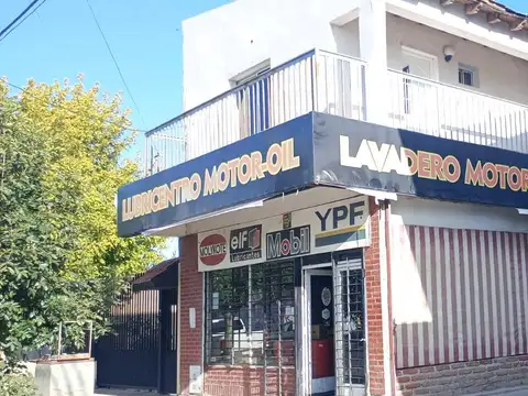 Venta de galpón con local comercial y departamento a terminar