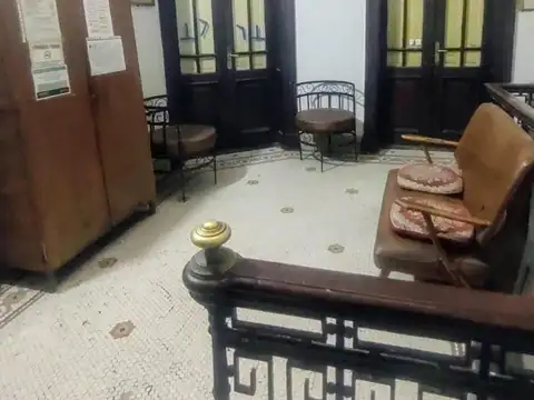 Hotel Familiar 32 habitaciones Alsina 2091