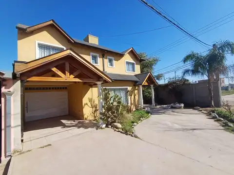 Casa en excelente estado barrio Valle Viejo