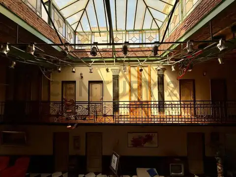 Hotel en Venta 106 años